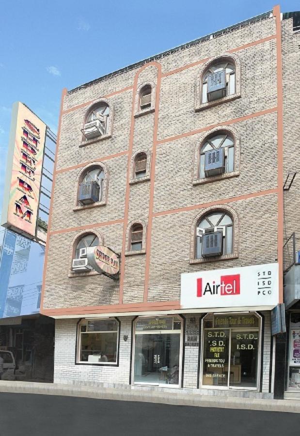 斯里拉马豪华酒店 新德里 外观 照片